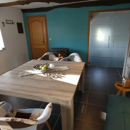 Gite A La Ferme Au Coeur Des Prairies Apartment
