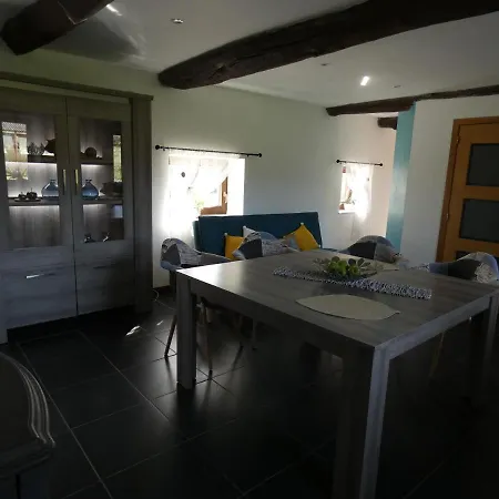 Gite A La Ferme Au Coeur Des Prairies Apartment Philippeville